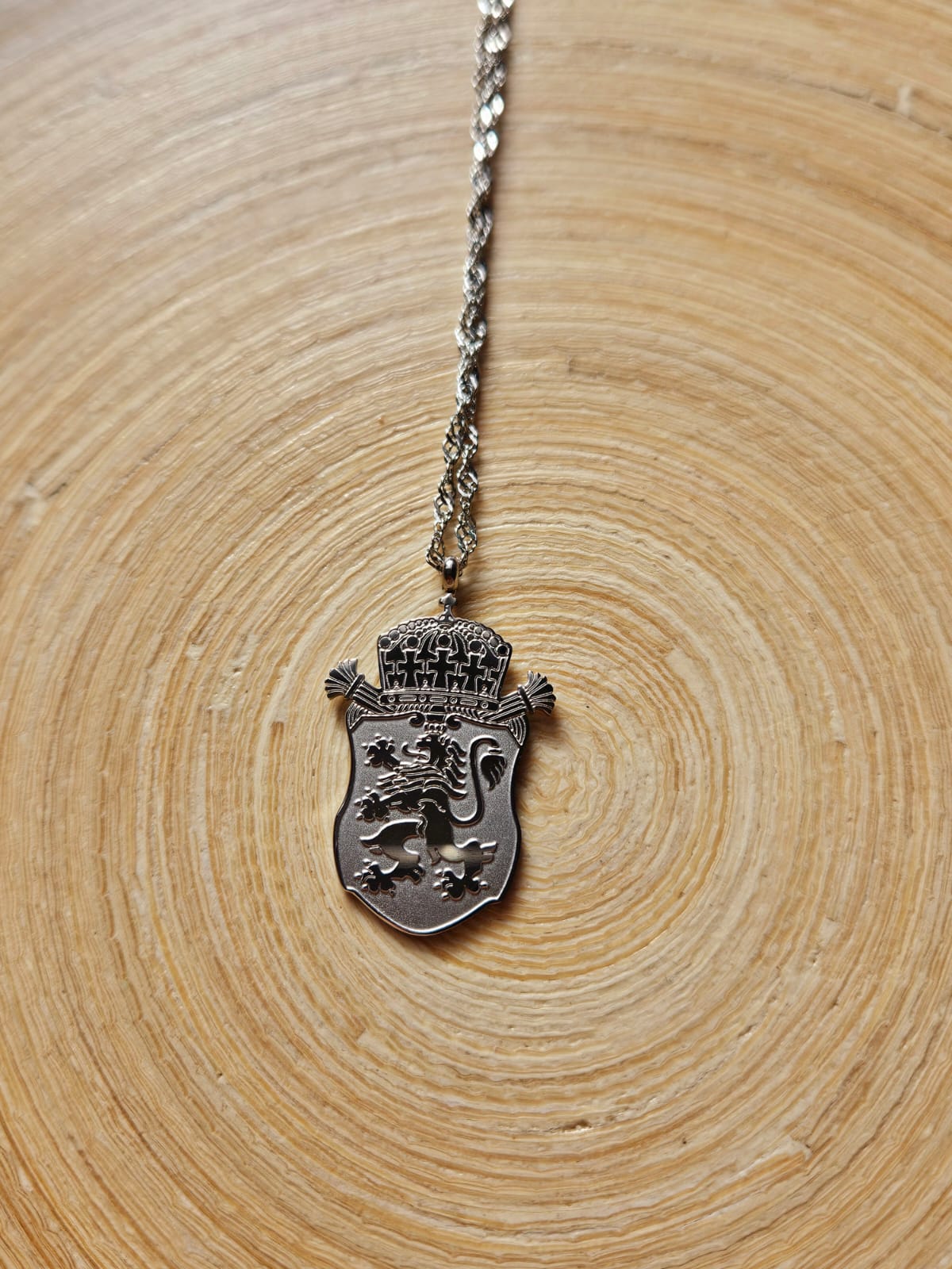Bulgaria coat of arms necklace