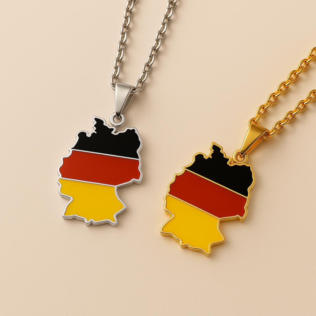 Deutschland Kette in Gold und Silber mit Deutschland Anhänger in Landkartenform und deutscher Flagge