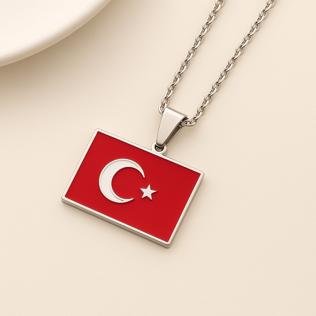 Silberne Türkei Halskette mit Flagge und Halbmond