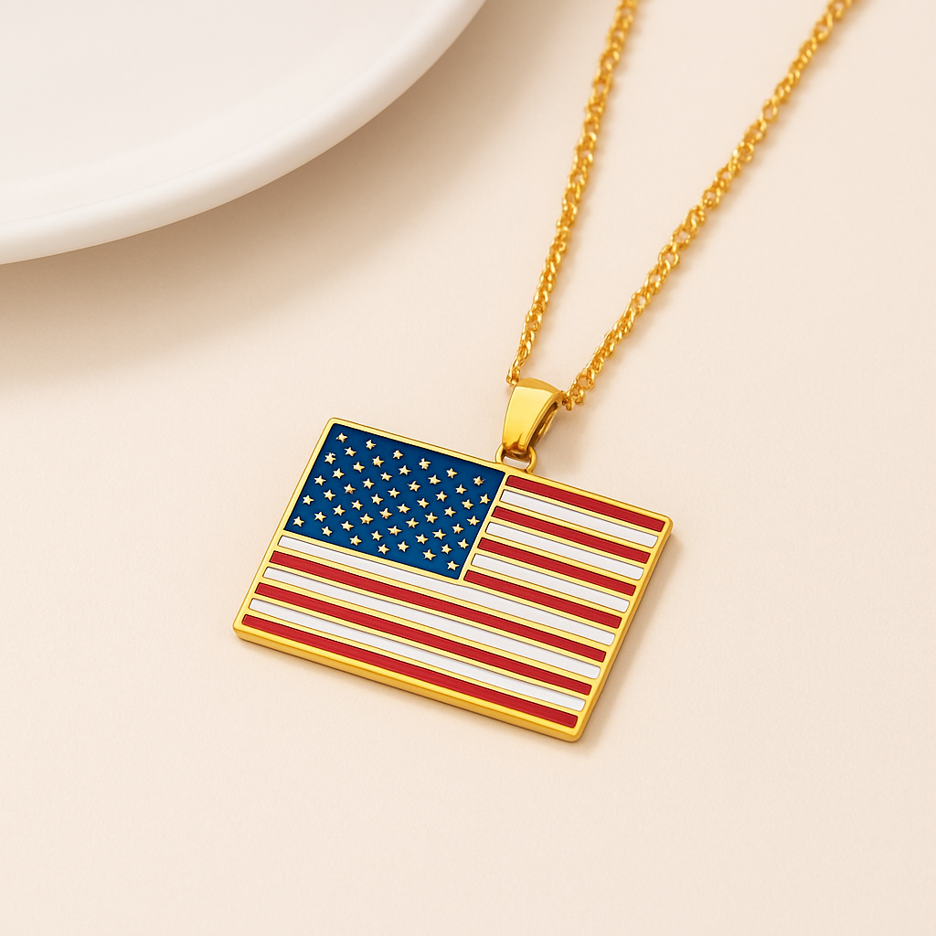 Goldene USA Halskette mit amerikanischer Flagge